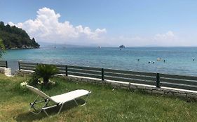 Stami'S Seaside Apartment